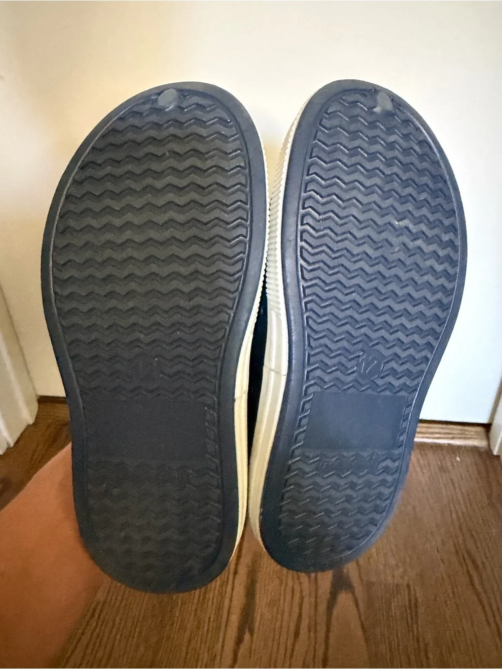 Boys Navy Slip-On Water-Friendly Sneakers - Sz 12